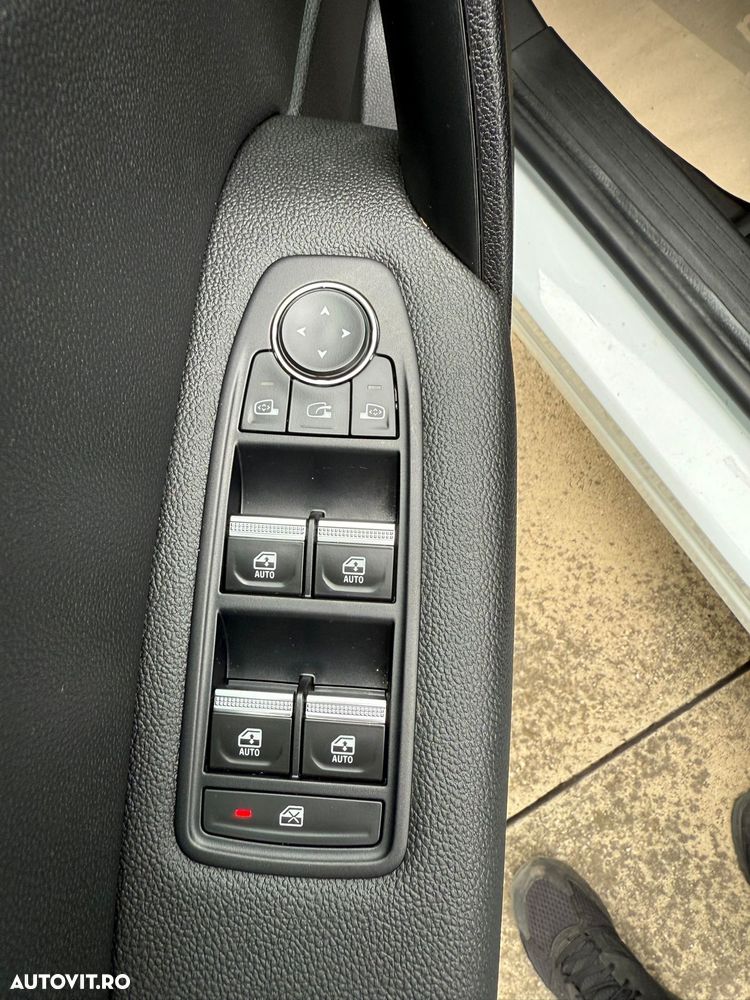 Renault Captur E-Tech PHEV 160 Techno - 6
