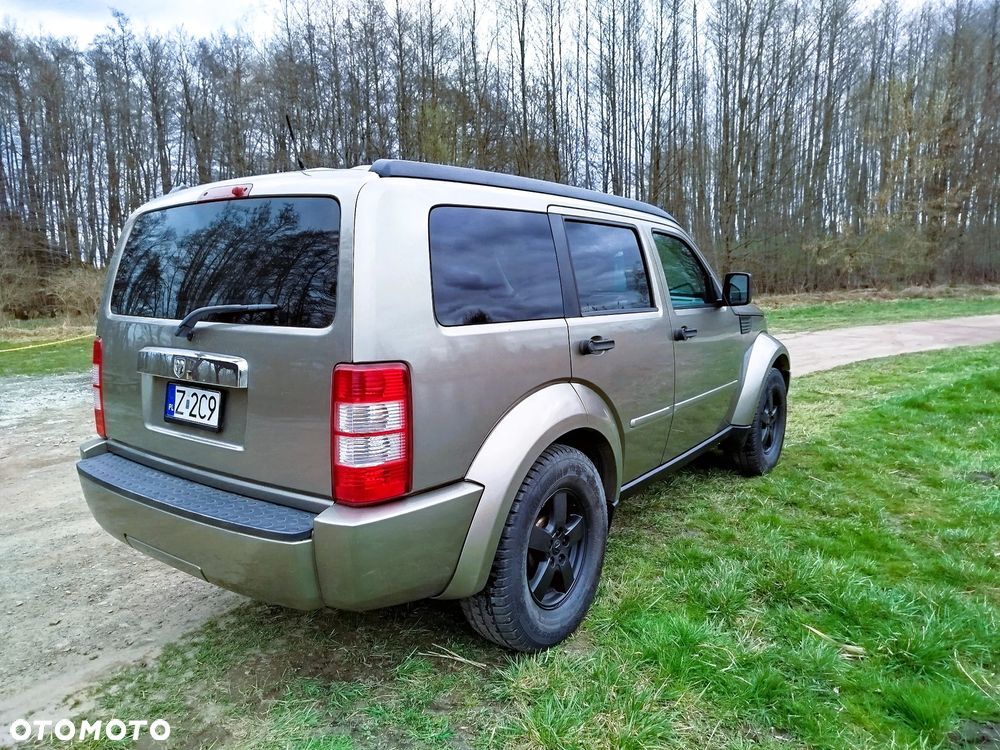 Dodge Nitro - 3
