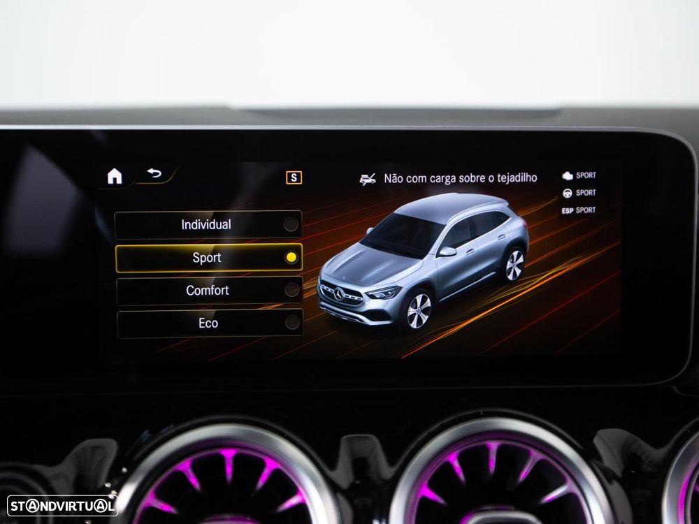 Mercedes-Benz GLA 250 7G-DCT AMG Line - 34