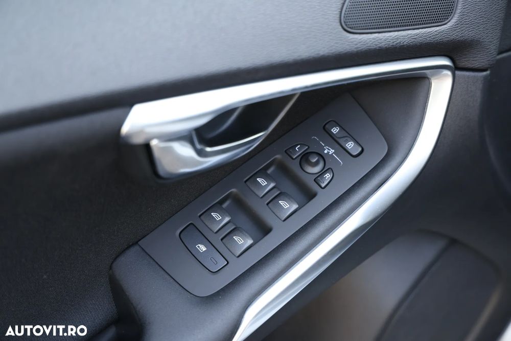 Volvo V40 D2 94g Summum - 15