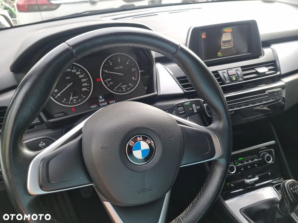 BMW Seria 2 216d Advantage - 23