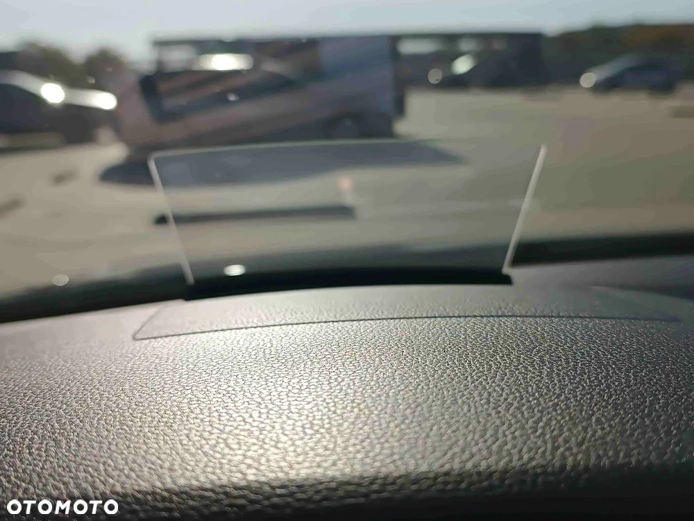 Volkswagen Tiguan Allspace - 15