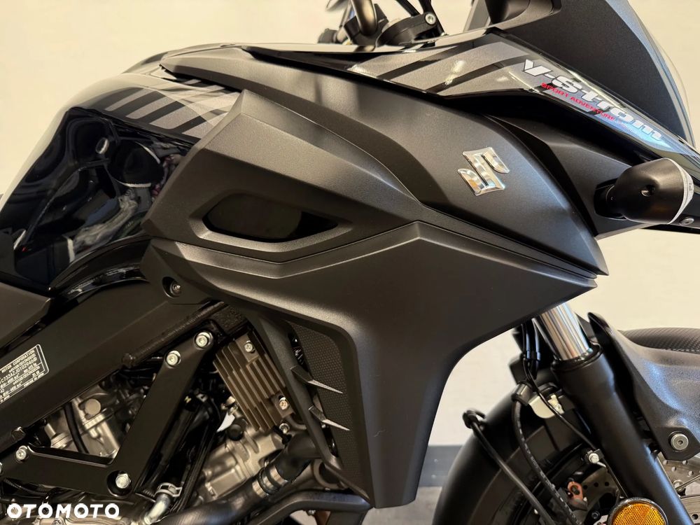 Suzuki V-STROM - 32