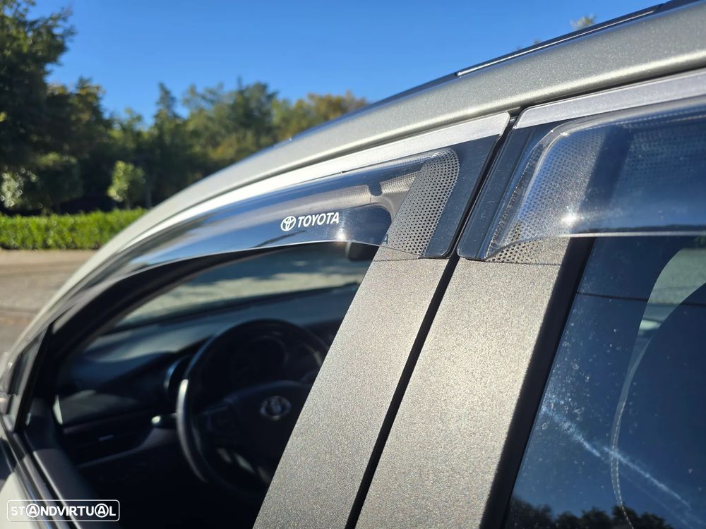Toyota Avensis SW - 4