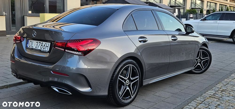 Mercedes-Benz Klasa A 250 AMG Line 7G-DCT - 3