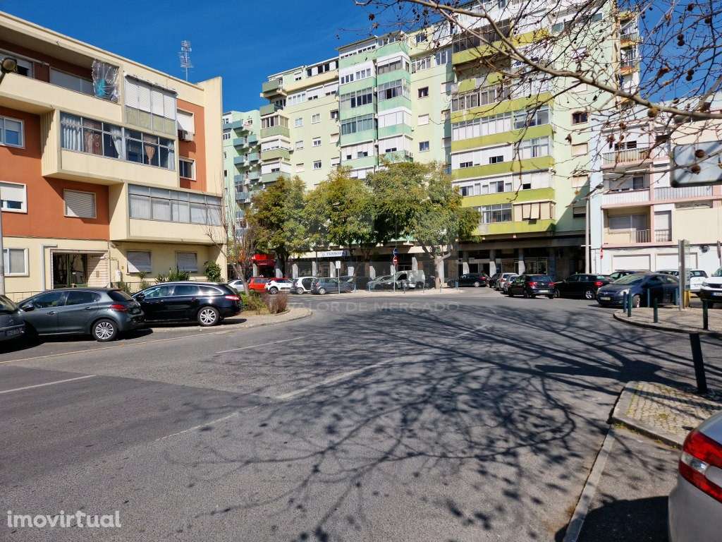 APARTAMENTO T3 - PONTINHA, ODIVELAS - Grande imagem: 4/34