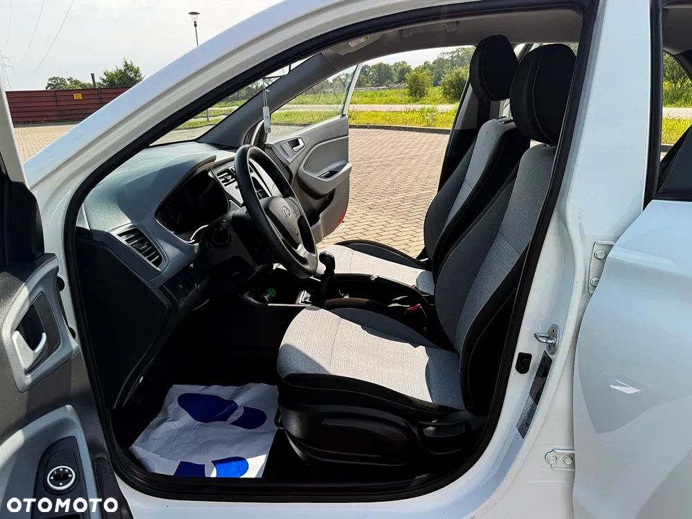 Hyundai i20 1.25 Classic + - 26