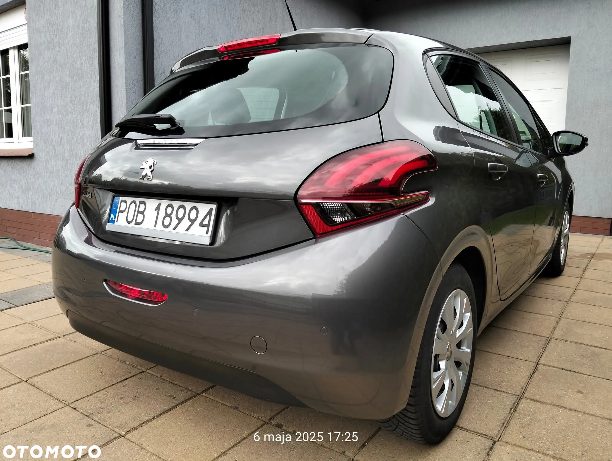 Peugeot 208 - 6
