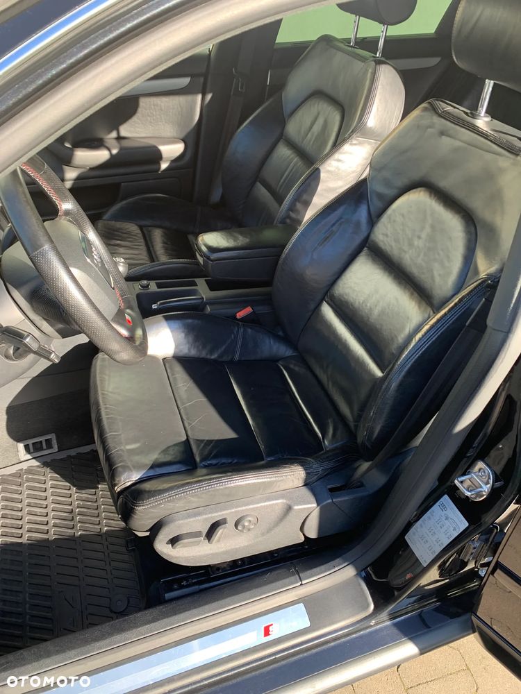 Audi A4 Avant 2.0 TDI DPF Quattro - 26