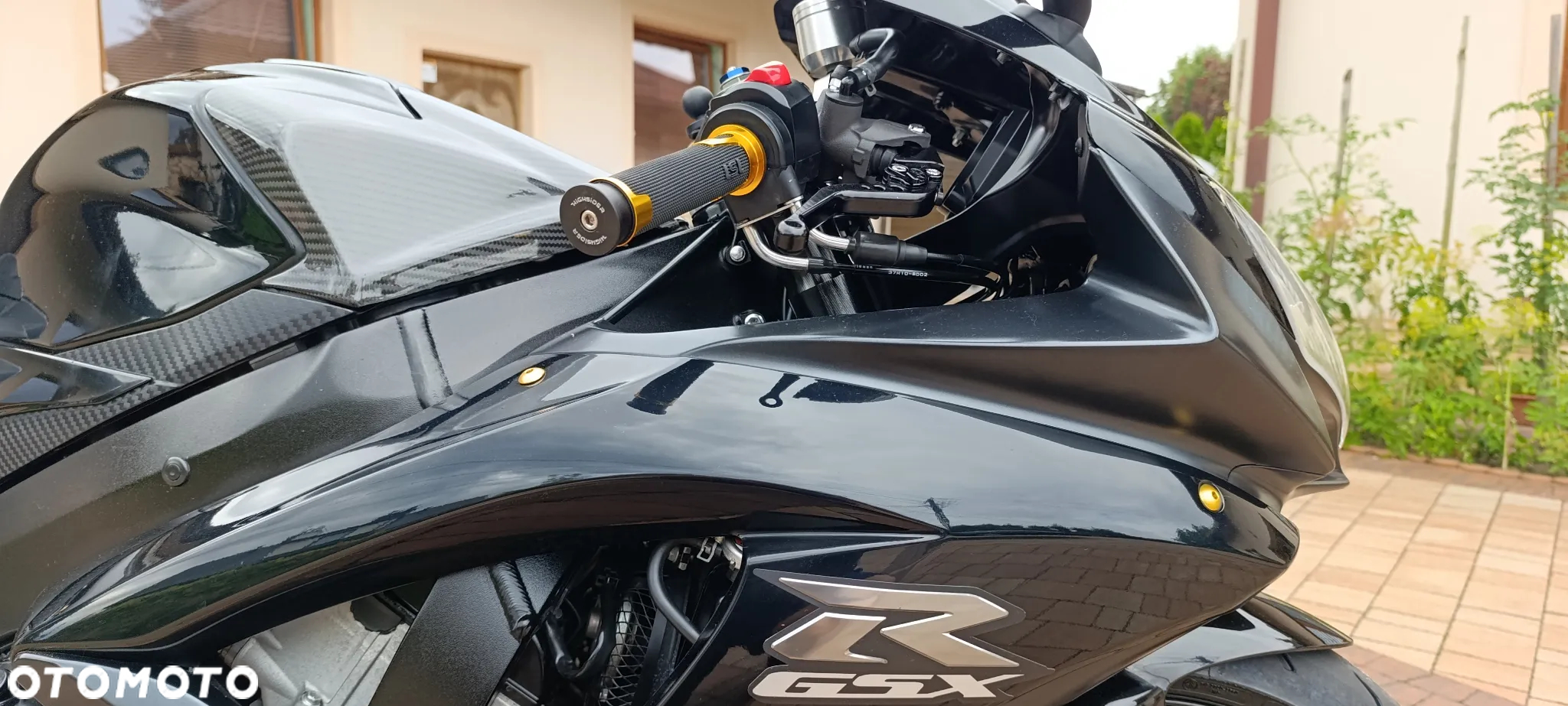 Suzuki GSX-R - 30