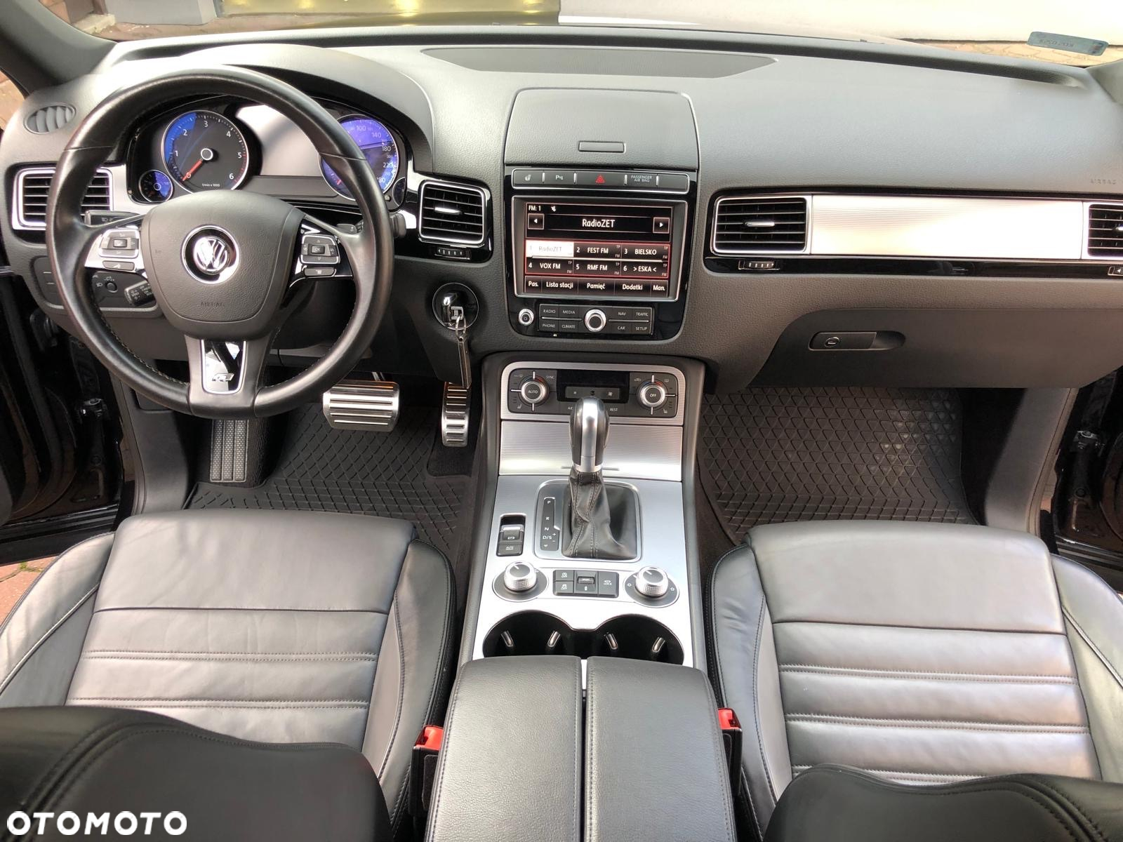 Volkswagen Touareg 3.0 V6 TDI BMT Perfectline R-Style - 13
