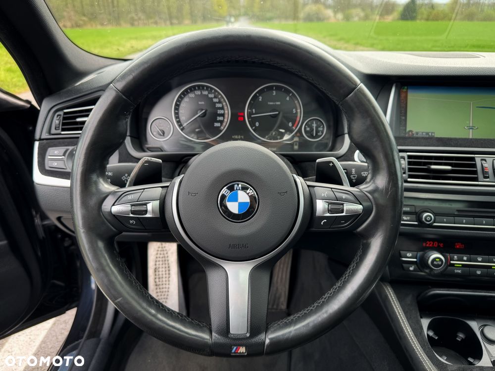 BMW Seria 5 530d xDrive Sport-Aut - 14