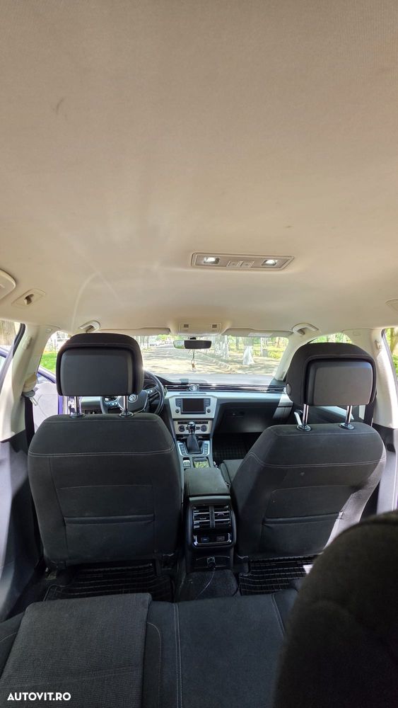 Volkswagen Passat 2.0 TDI (BlueMotion Technology) Comfortline - 8