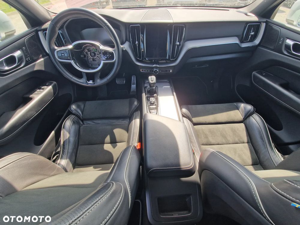 Volvo XC 60 D4 Geartronic RDesign - 13