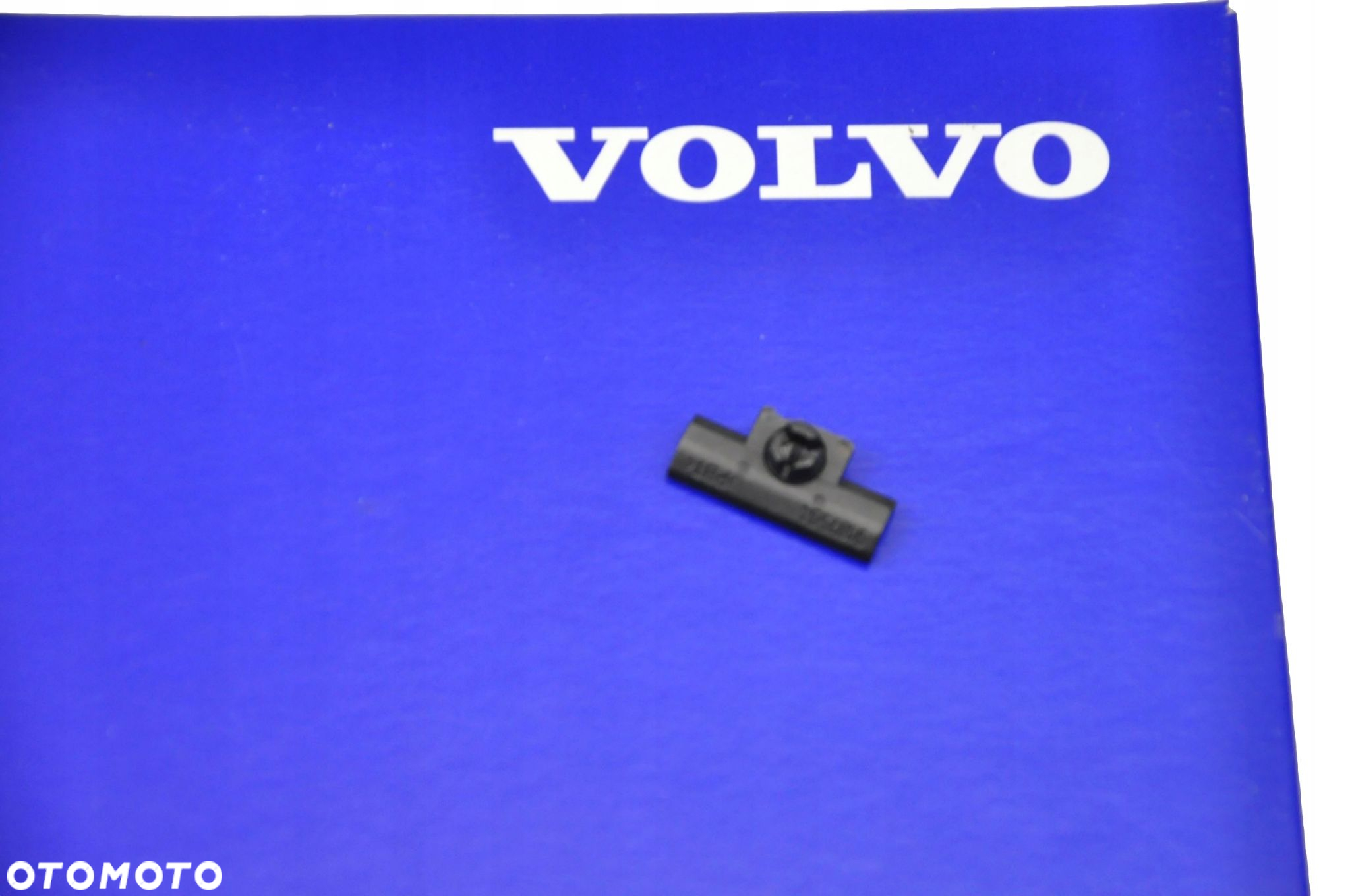 VOLVO S80 spinka klips listwy zgarniajacej drzwi - 3