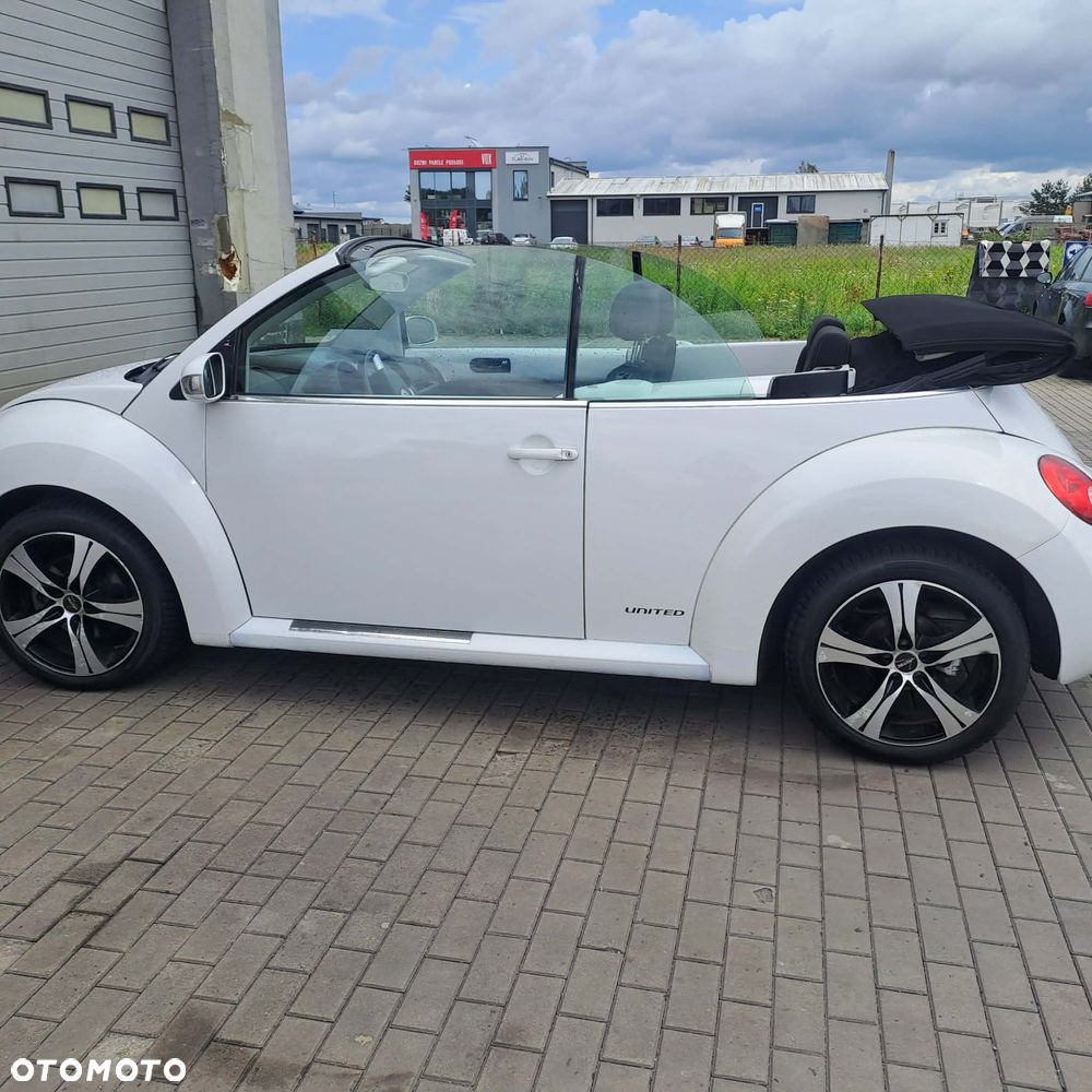 Volkswagen New Beetle 2.0 - 14