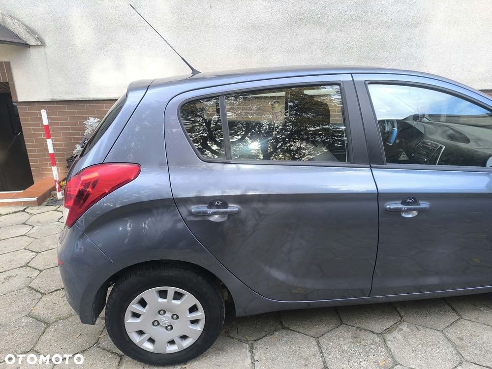 Hyundai i20 - 18