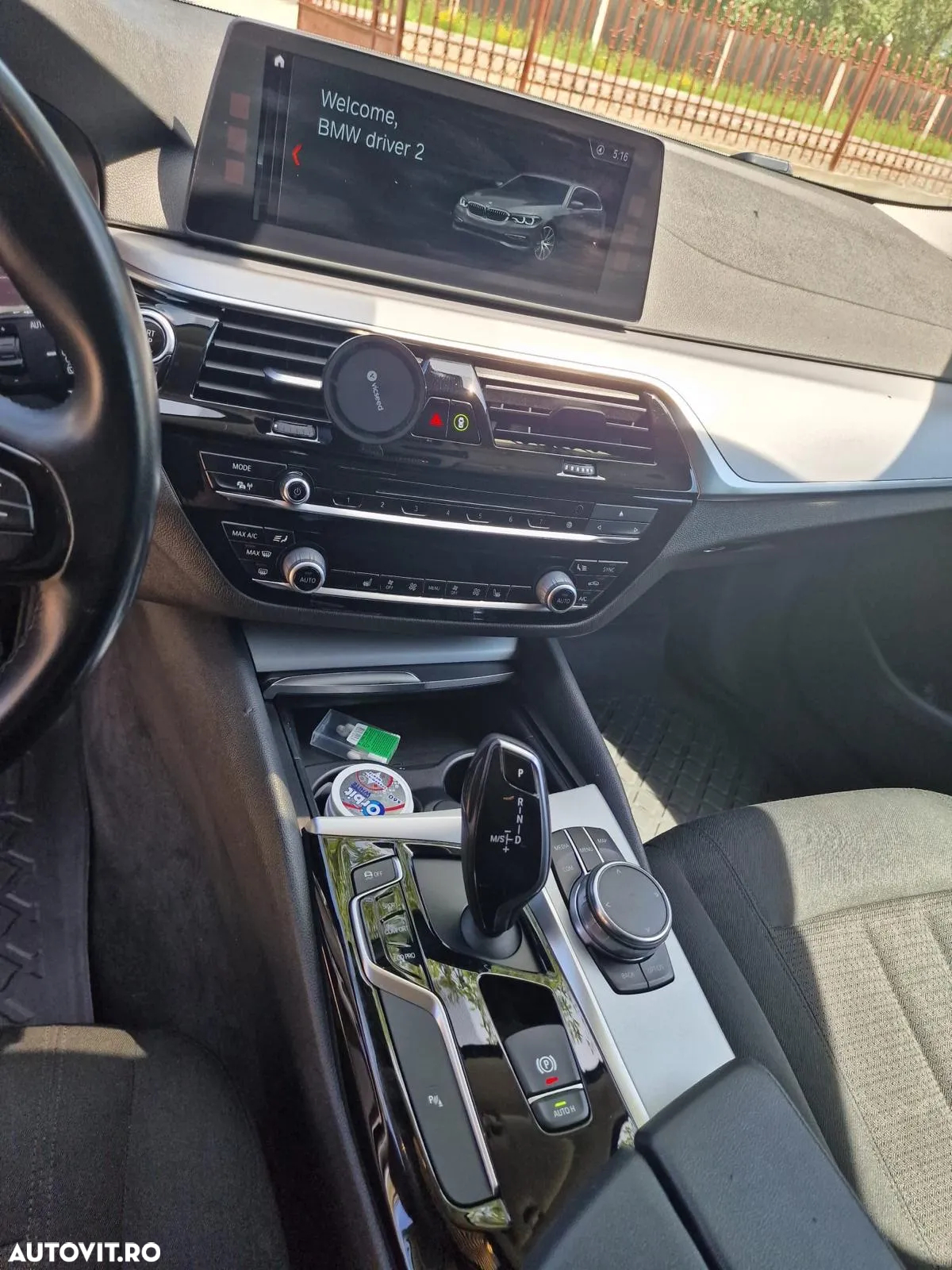BMW Seria 5 520d xDrive Touring Aut. - 6