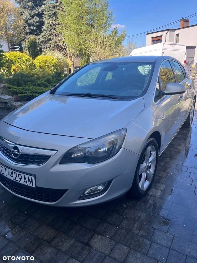 Opel Astra 1.6 T 111 - 18