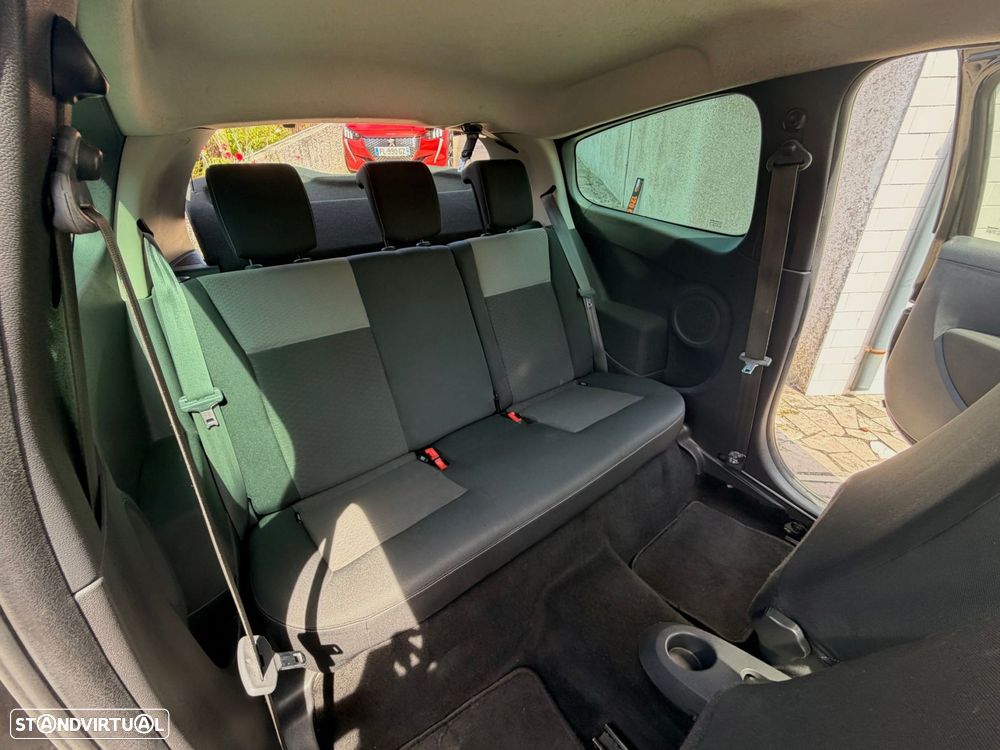 Renault Clio - 32
