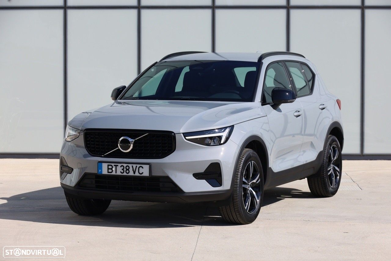 Volvo XC 40 2.0 B3 Plus Dark - 1