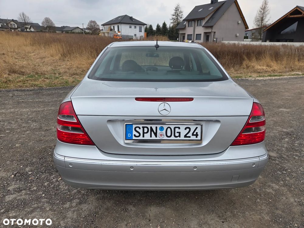 Mercedes-Benz Klasa E 200 Kompressor Automatik Elegance Sport Edition - 7