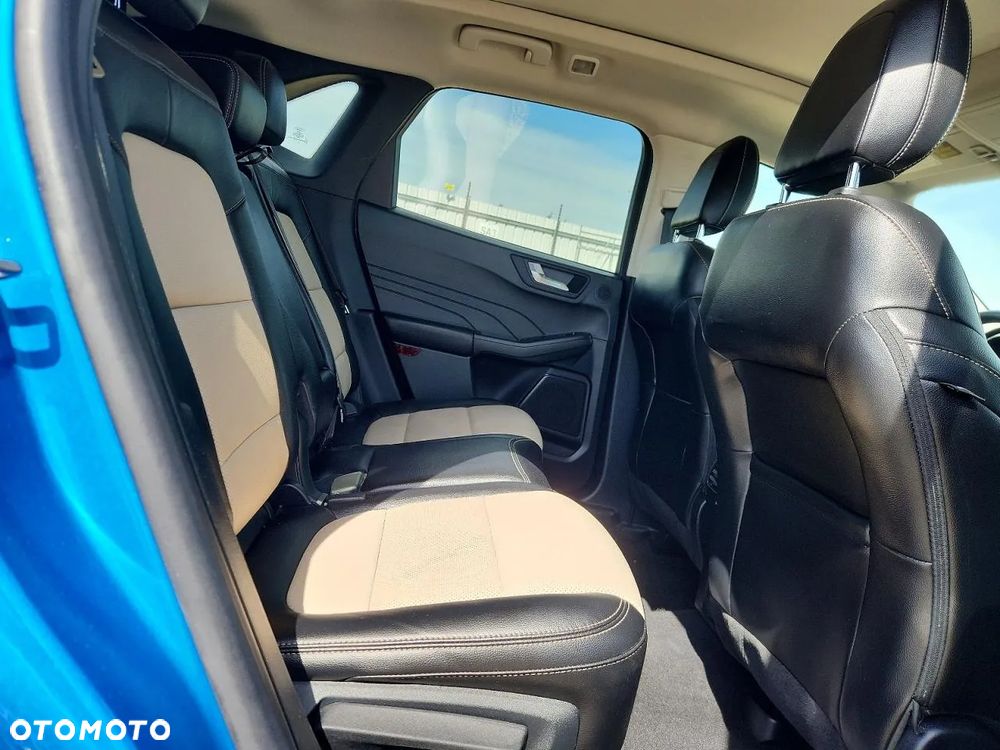 Ford Escape 2.0 EcoBoost AWD Titanium - 10