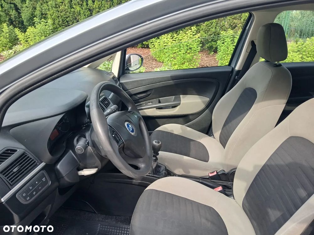 Fiat Grande Punto - 14