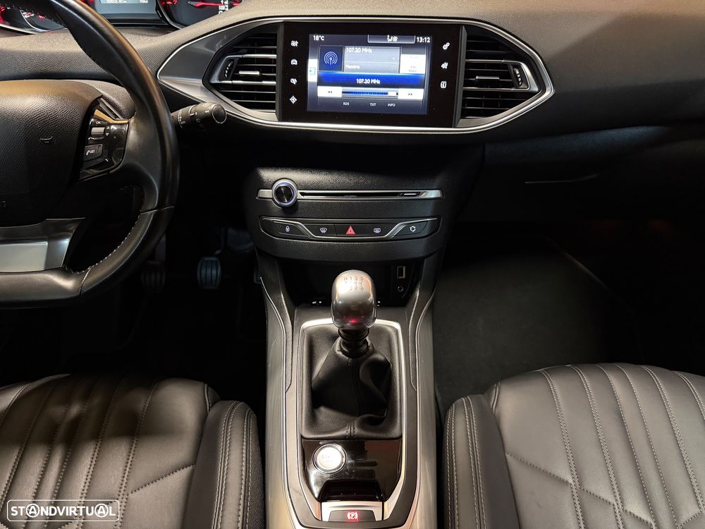 Peugeot 308 130 e-THP Stop & Start Allure - 20