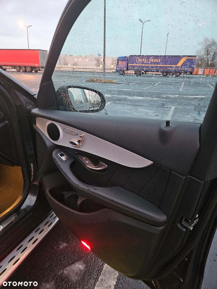 Mercedes-Benz GLC - 7
