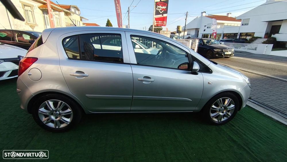 Opel Corsa 1.2 Enjoy - 8