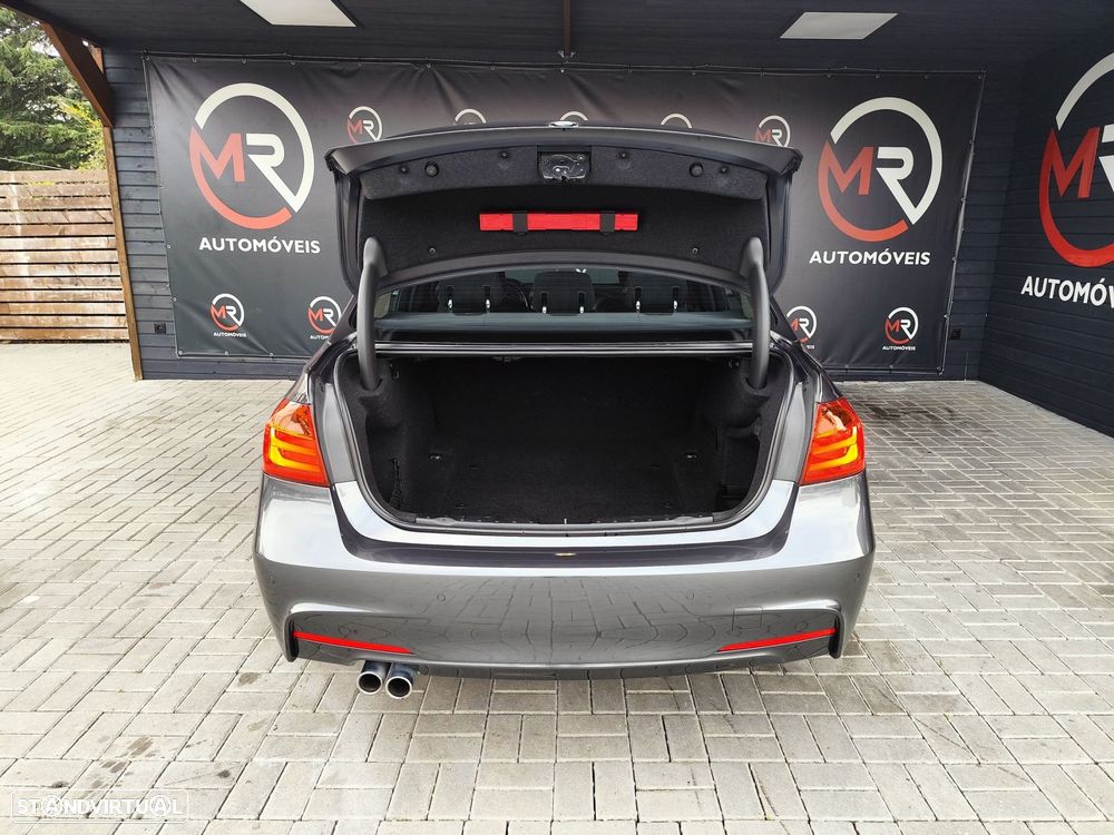 BMW 325 d Pack M - 32