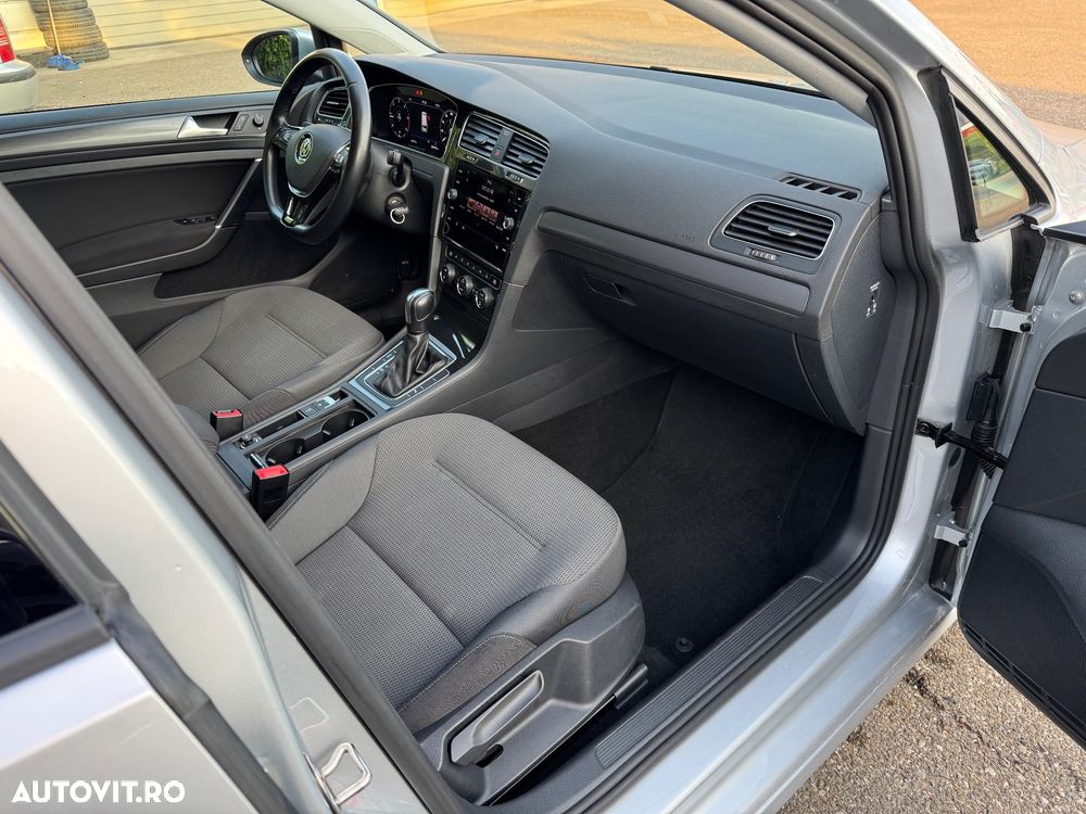 Volkswagen Golf 2.0 TDI SCR DSG Comfortline - 27