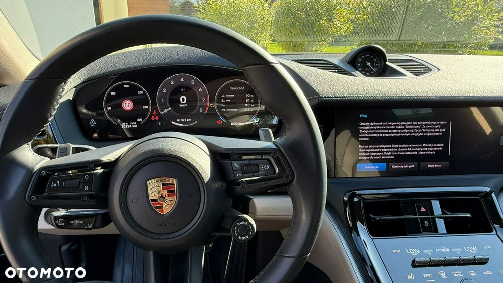 Porsche Panamera 4 - 23