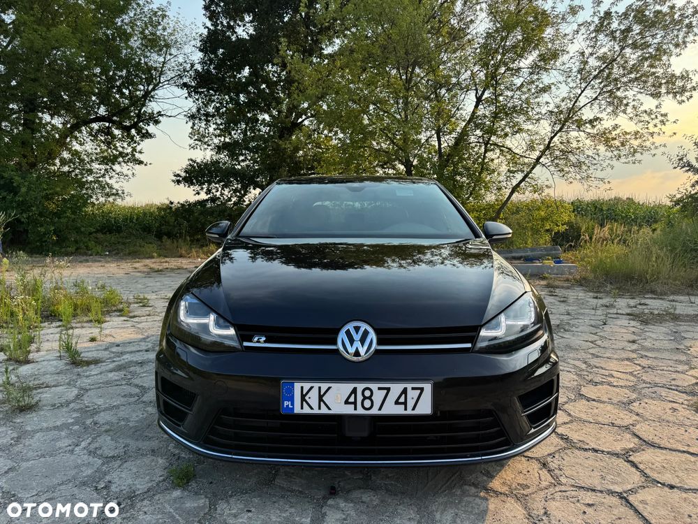 Volkswagen Golf - 2