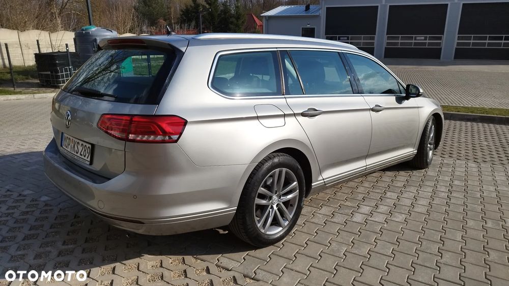 Volkswagen Passat 2.0 TDI SCR DSG Highline - 30