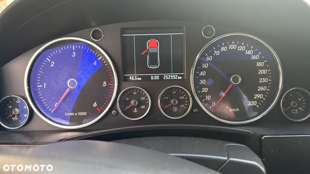 Volkswagen Touareg 5.0 V10 TDI DPF Automatik - 7
