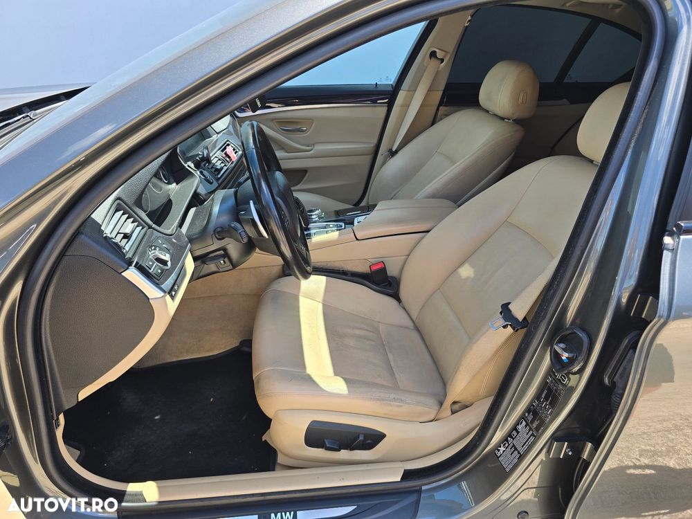 BMW Seria 5 520d xDrive - 9