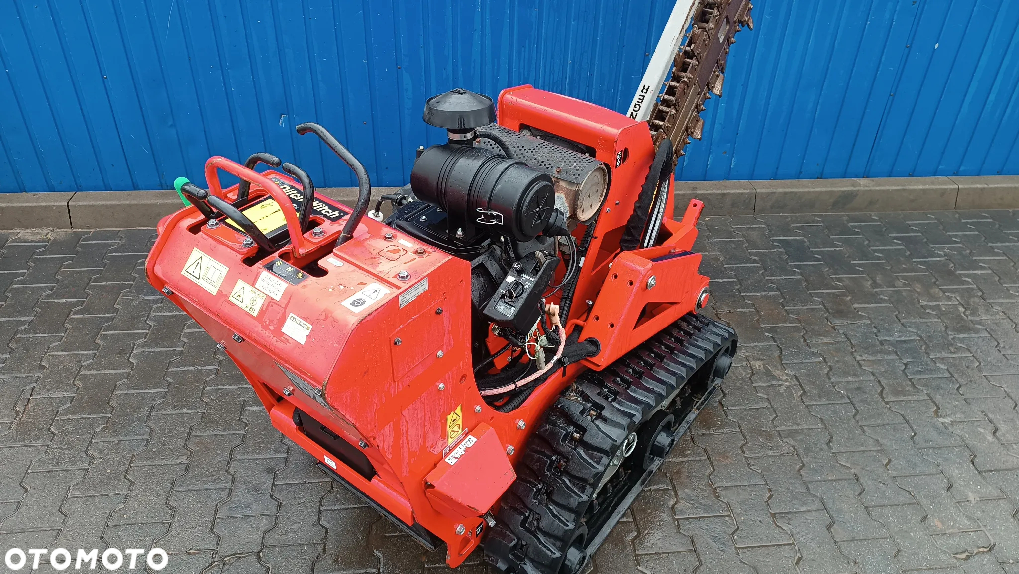 Ditch Witch C 24x - 7