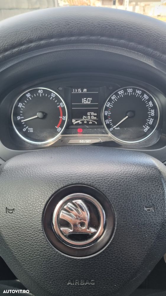 Skoda RAPID 1.2 TSI Active - 12
