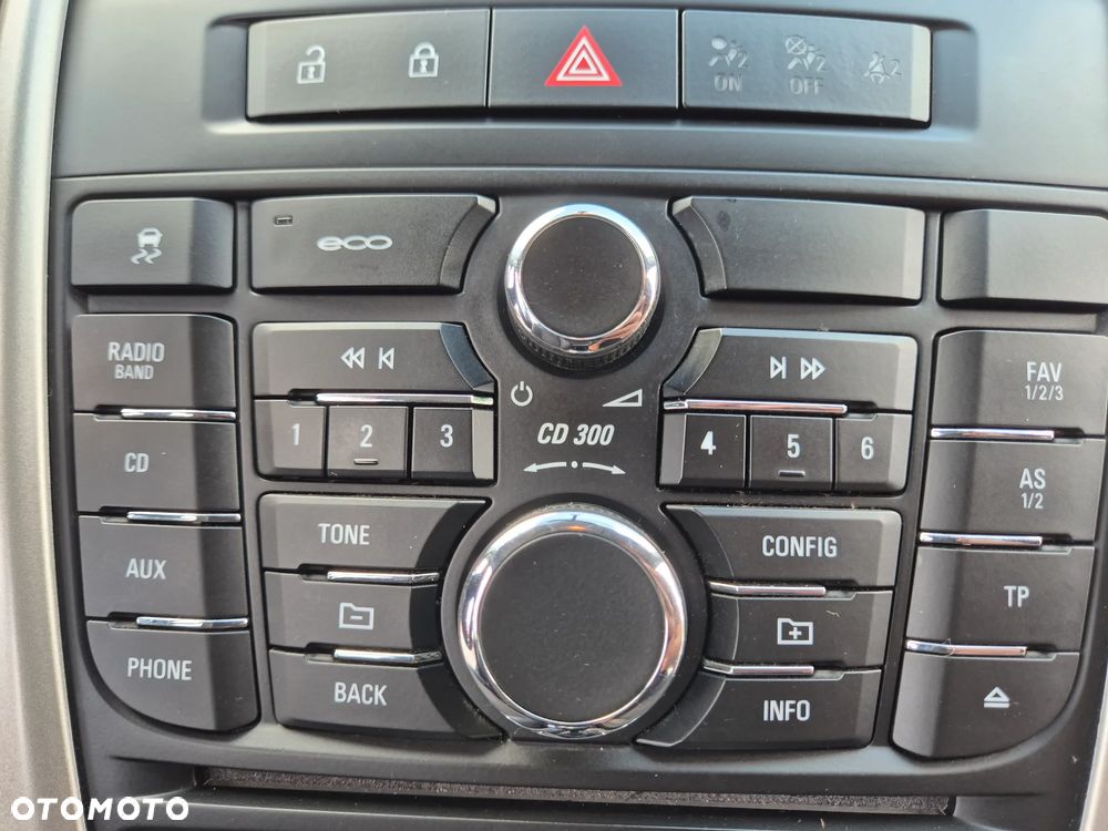 Opel Astra 1.4 Turbo 150 Jahre - 28