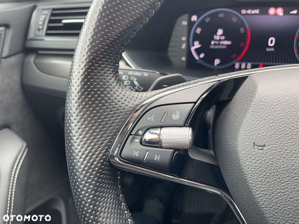 Skoda Superb 2.0 TSI Sportline DSG - 21