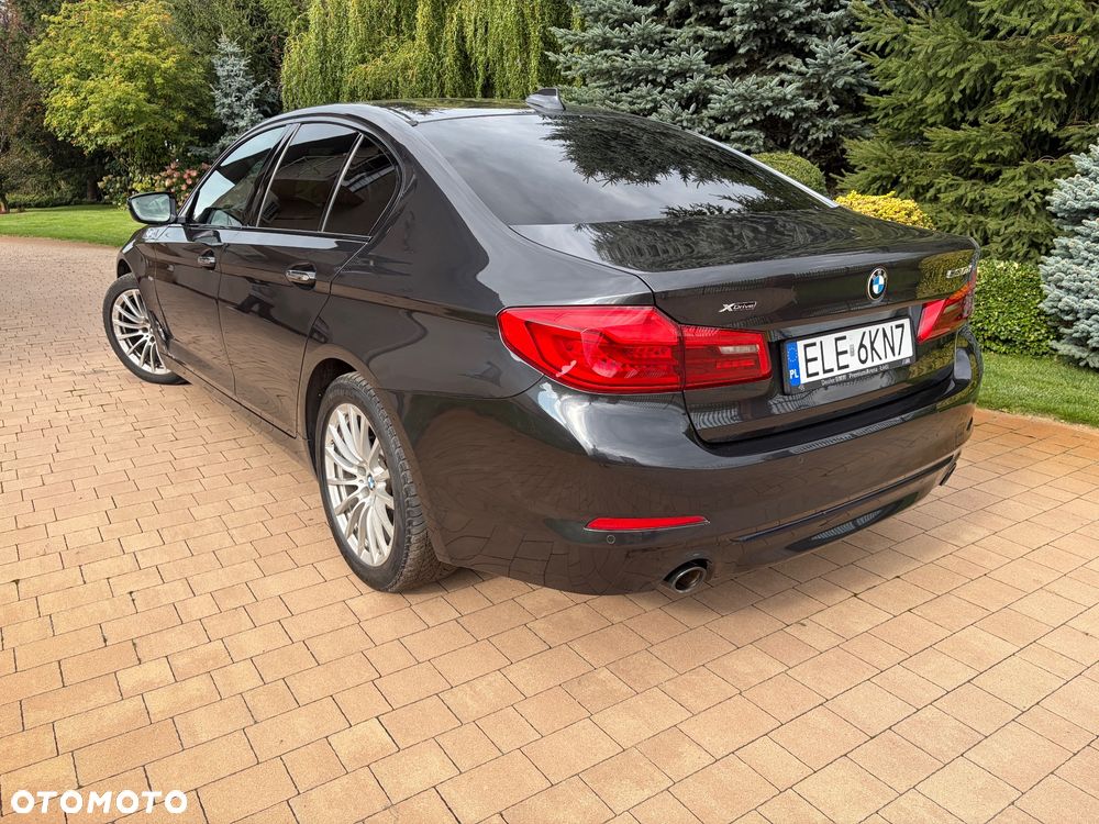 BMW Seria 5 530d xDrive Sport Line sport - 5