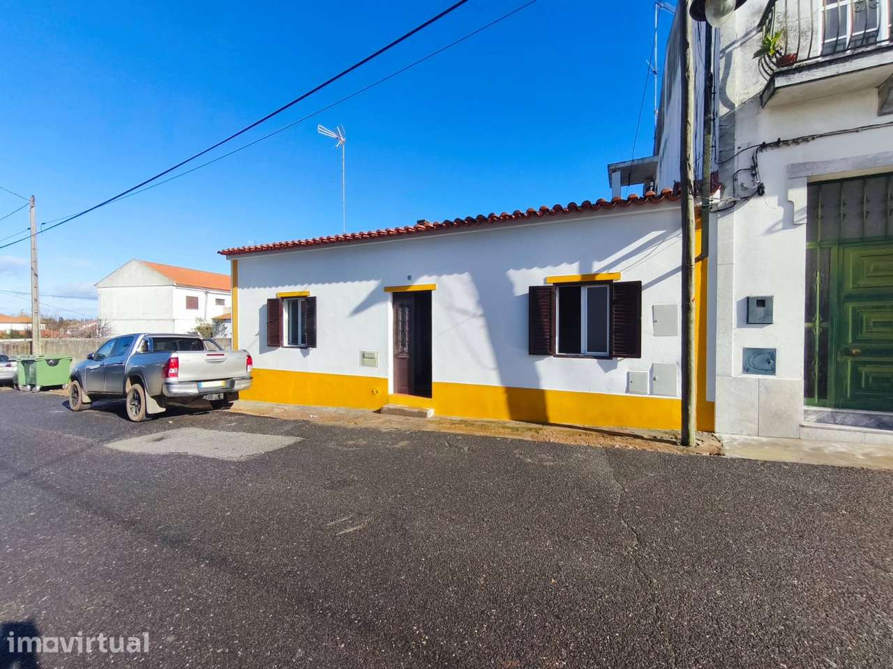 Moradia terrea de 4 assoalhadas em  Pias - Grande imagem: 2/16