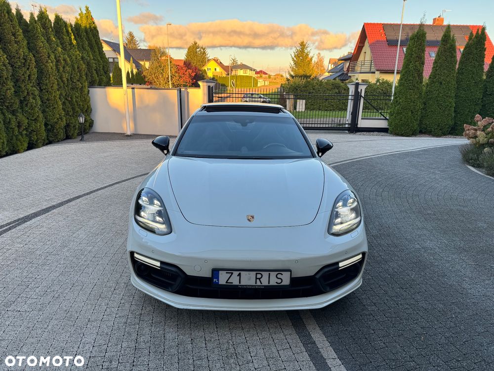 Porsche Panamera 4S - 16