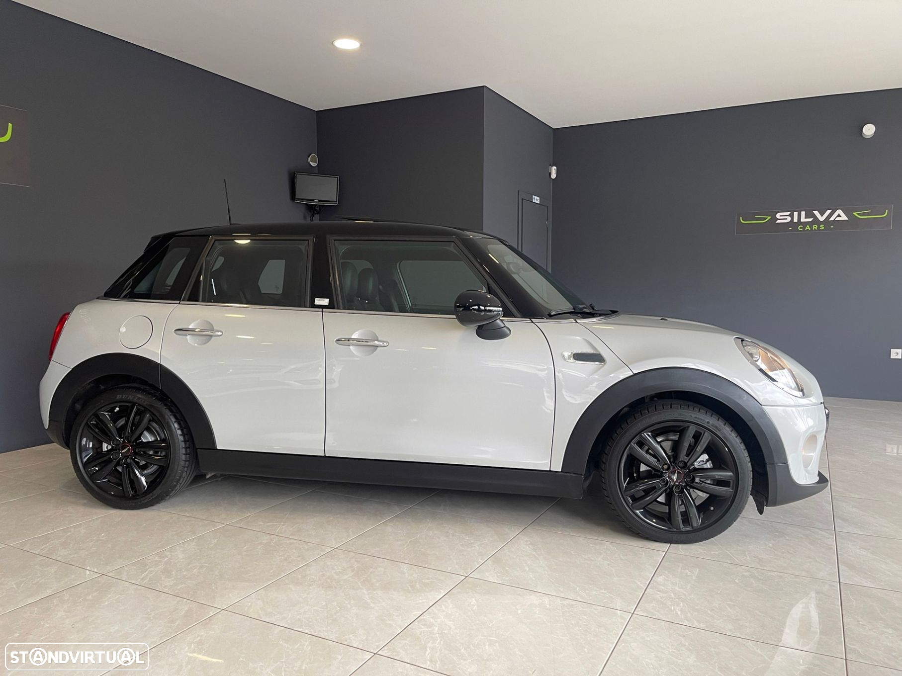 MINI 5 Portas Cooper D Aut. Seven - 3