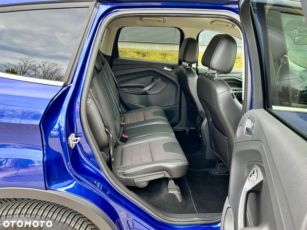 Ford Kuga 2.0 TDCi 2x4 Titanium - 19