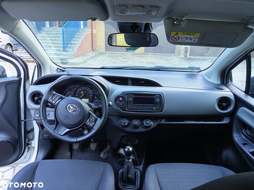 Toyota Yaris - 11