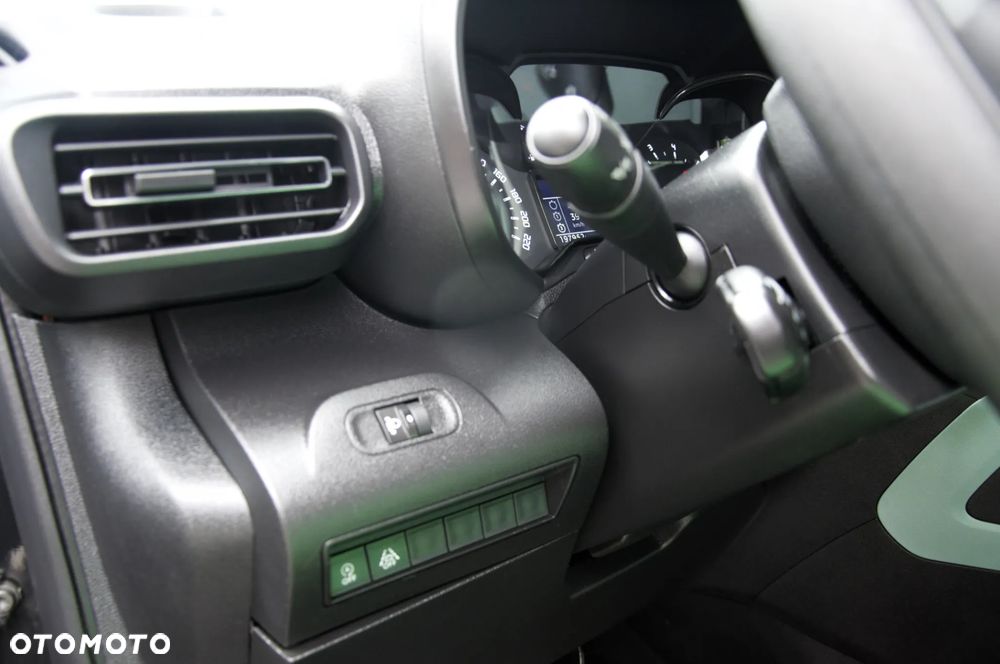 Citroën Berlingo M BlueHDi 100 RIP CURL - 33