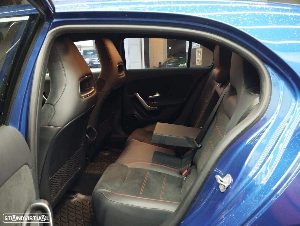 Mercedes-Benz A 180 d 8G-DCT AMG Line - 14